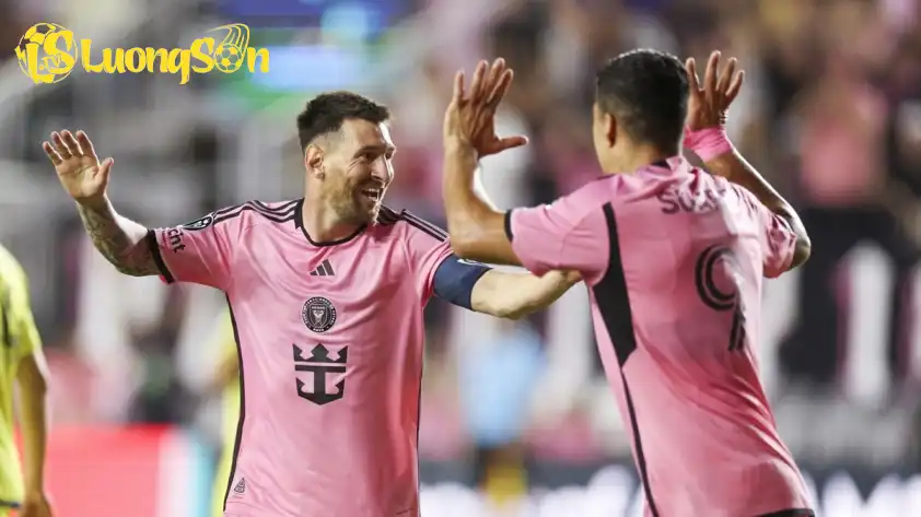 Messi và Suarez được hy vọng sẽ toả sáng ở trận chung kết. (Ảnh: Internet) Messi và Suarez được hy vọng sẽ toả sáng ở trận chung kết. (Ảnh: Internet)